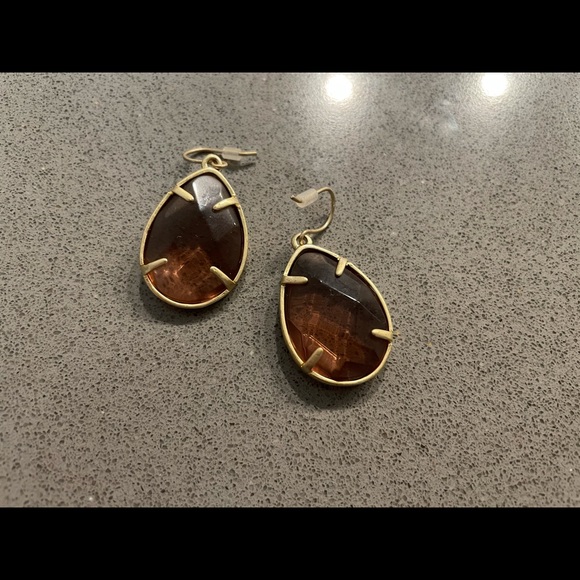 Chloe and Isabel earrings. - Picture 2 of 3